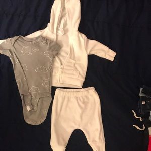3 piece Carters Outfit